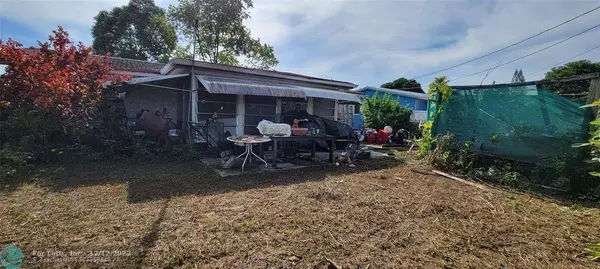 9341 NW 26th St, Sunrise, FL 33322