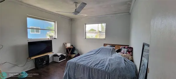 9341 NW 26th St, Sunrise, FL 33322