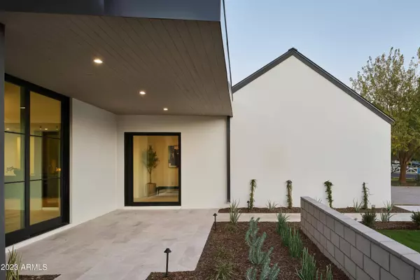 5434 E Flower Street, Phoenix, AZ 85018