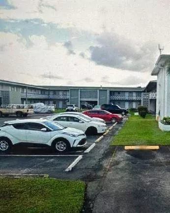 6720 Arbor Dr #208, Miramar, FL 33023