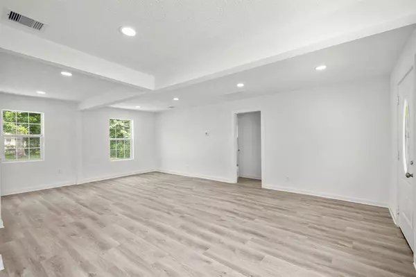 3426 Milbrad ST, Houston, TX 77026