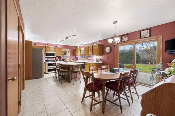 39004 89th Street, Burlington, WI 53105