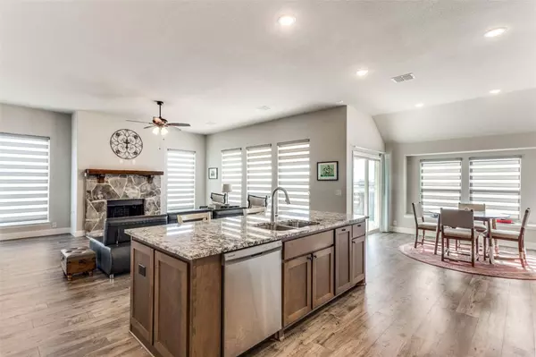 4737 Water Lily Lane, Fort Worth, TX 76036