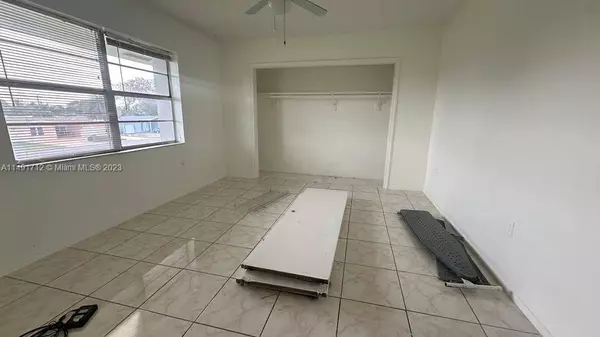 6720 Arbor Dr #208, Miramar, FL 33023