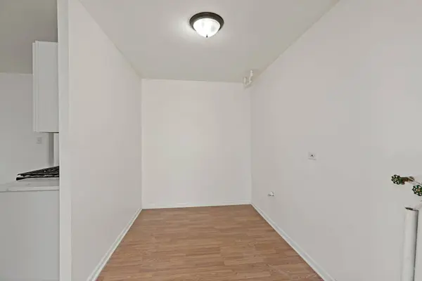 15321 Parkside DR, Markham, IL 60428