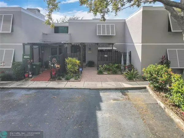 11378 NW 15th Ct  #11378, Pembroke Pines, FL 33026