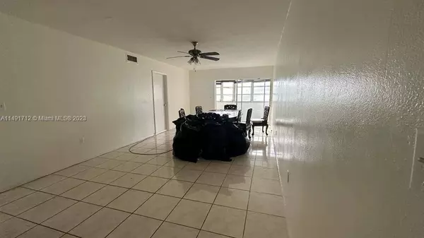6720 Arbor Dr #208, Miramar, FL 33023