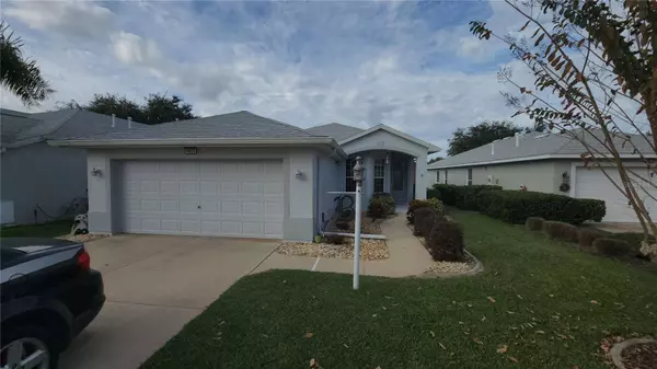 4925 PORTSMOUTH ST, Tavares, FL 32778