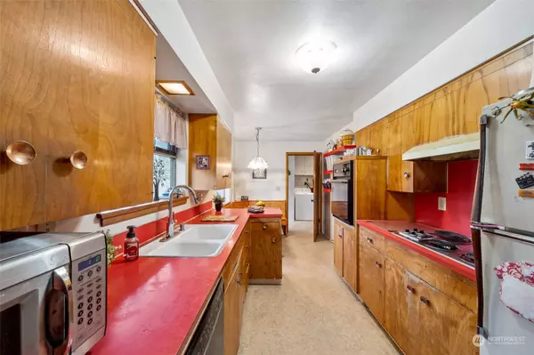 2425 I ST NE, Auburn, WA 98002