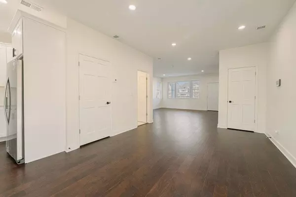 2821 140th ST, Blue Island, IL 60406