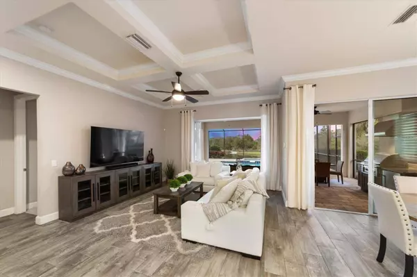 11423 GOLDEN BAY PL, Bradenton, FL 34211