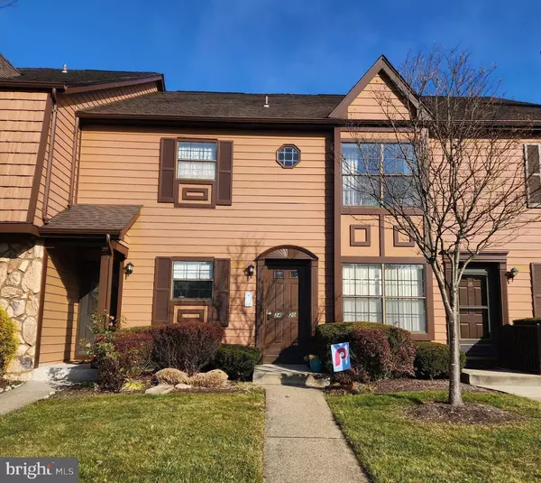 24 BARCLAY CT, Trenton, NJ 08648