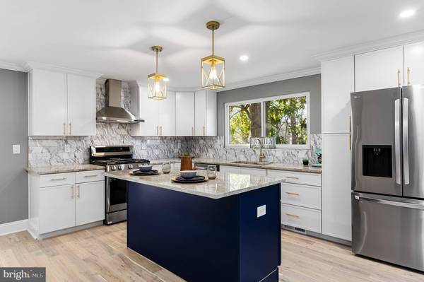 642 CHESTER AVE, Moorestown, NJ 08057