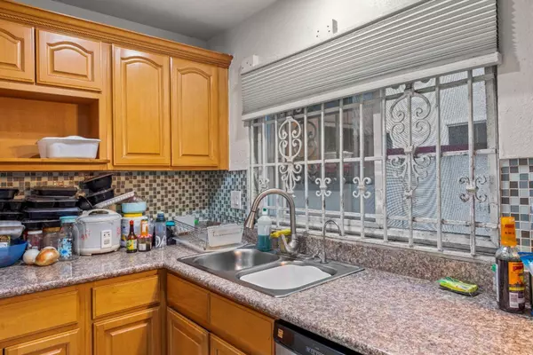 1164 Creston LN, San Jose, CA 95122