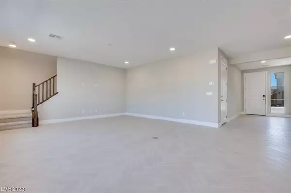 6931 Desert Finch Street, North Las Vegas, NV 89084