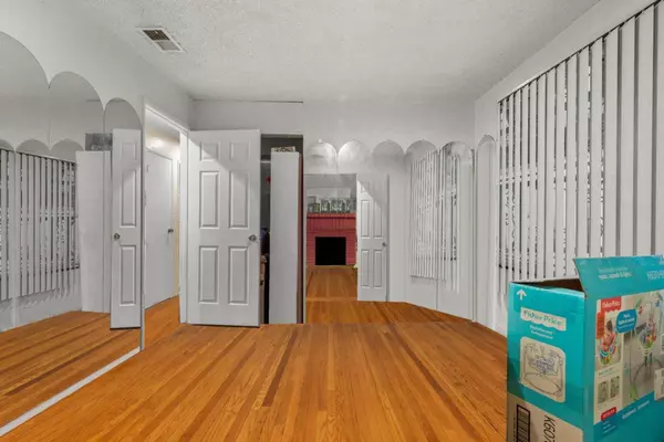 1164 Creston LN, San Jose, CA 95122