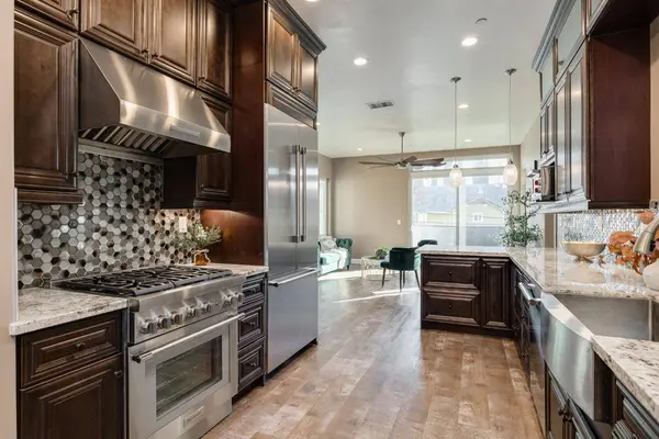 1909 5th ST, Sacramento, CA 95811