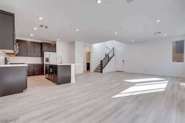 681 Infinity Ridge Street, Las Vegas, NV 89138