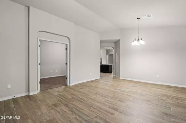 14940 Ted Banks Avenue, El Paso, TX 79938