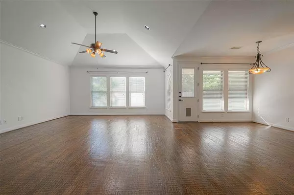 18718 Bella Cascata, Shenandoah, TX 77381