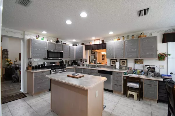 17184 SE 93RD YONDEL CIR, The Villages, FL 32162