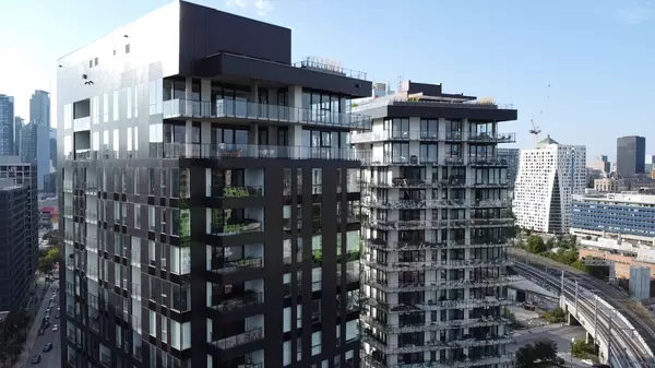 101 Rue Peel #2355, Montréal, QC H3C 0Y1