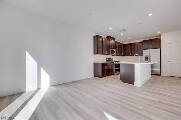 681 Infinity Ridge Street, Las Vegas, NV 89138