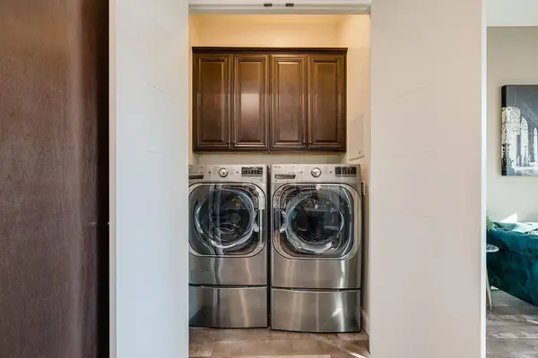 1909 5th ST, Sacramento, CA 95811