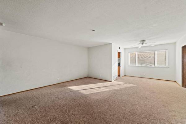 5837 Shenandoah DR, Sacramento, CA 95841