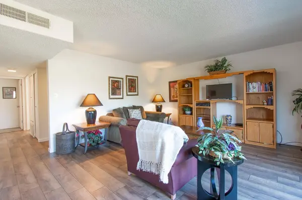 9160 Madison AVE, Fair Oaks, CA 95628