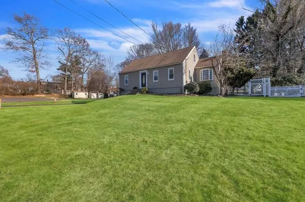 127 Northridge Rd, Westfield, MA 01085