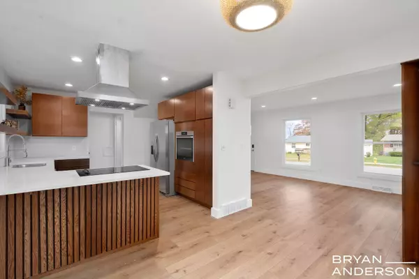 4932 Fuller SE Avenue, Kentwood, MI 49508