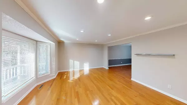 1905 Vernon DR S, Minnetonka, MN 55305