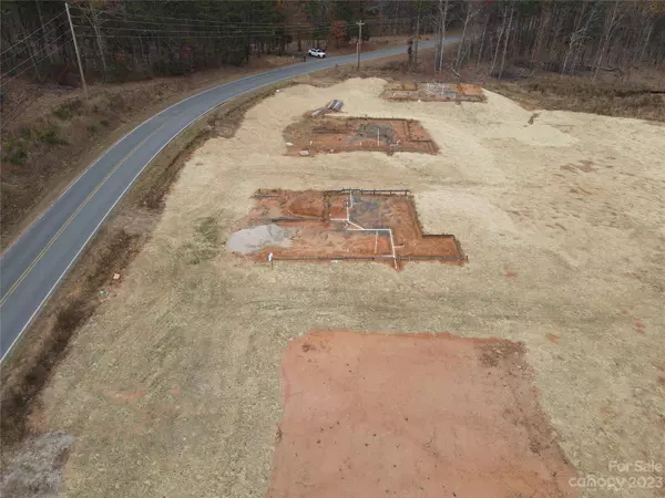 315 Pinnacle RD, Kings Mountain, NC 28086