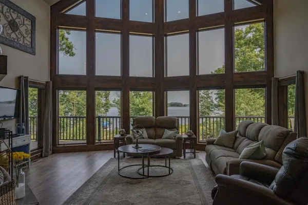 N7055 Lake Road, Mauston, WI 53948