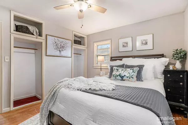 832 Emerald NE Avenue, Grand Rapids, MI 49503