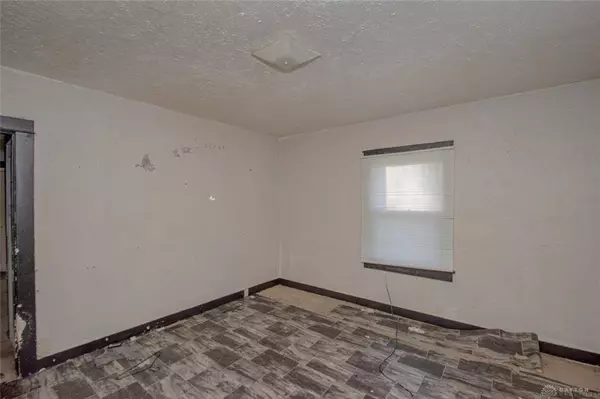 1056 Walton Avenue, Dayton, OH 45402