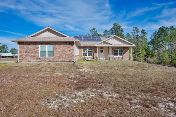 990 Ten Lake Drive, Defuniak Springs, FL 32433