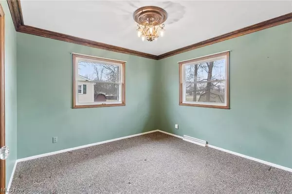 4686 Burkey, Youngstown, OH 44515