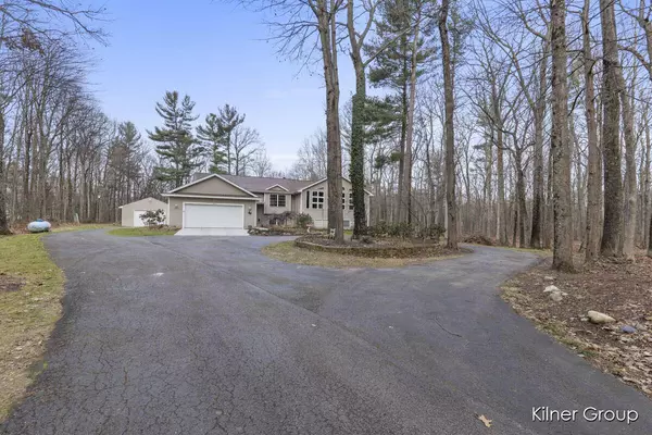 5969 Greeley NE Avenue, Rockford, MI 49341