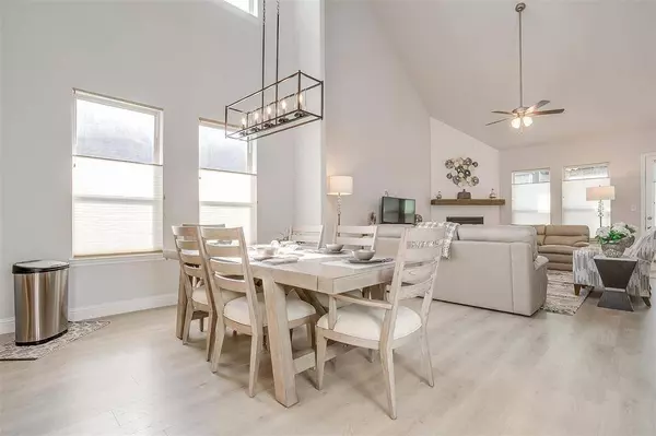 920 Timber Ridge Drive, Justin, TX 76247