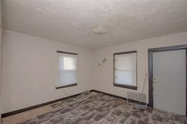 1056 Walton Avenue, Dayton, OH 45402