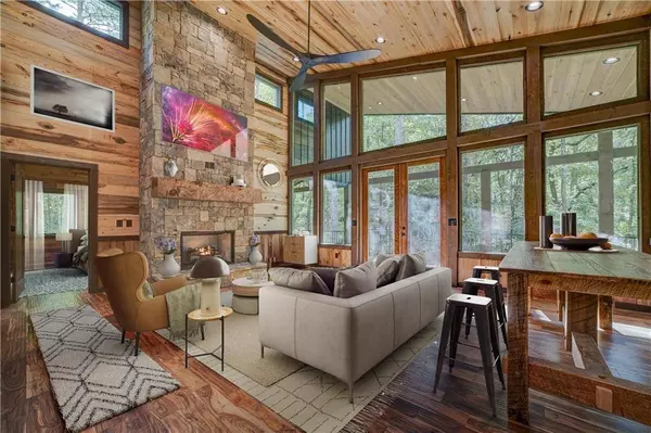 245 Oneida, Ellijay, GA 30540