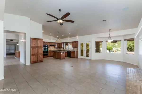 8618 E SANTA CATALINA Drive, Scottsdale, AZ 85255
