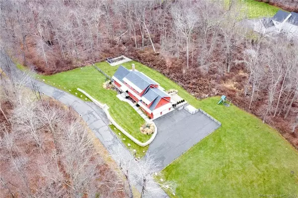 4 Long Wall Road, Redding, CT 06896