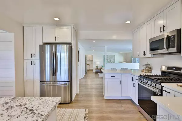 1986 Venice Street, San Diego, CA 92107