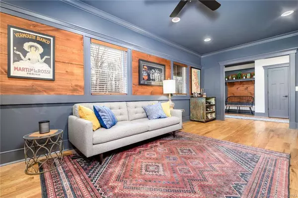 4 Long Wall Road, Redding, CT 06896