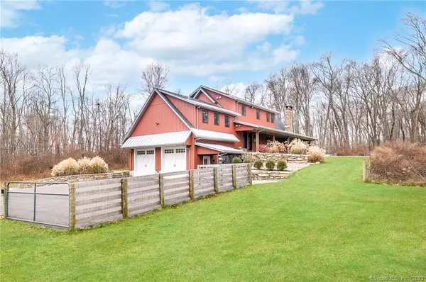 4 Long Wall Road, Redding, CT 06896