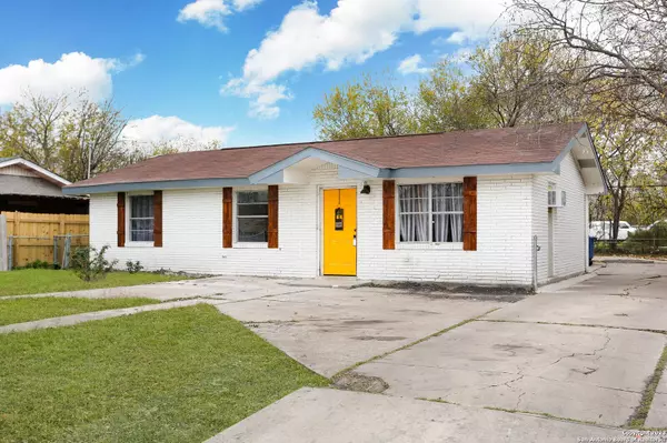 131 Park Plaza, San Antonio, TX 78237