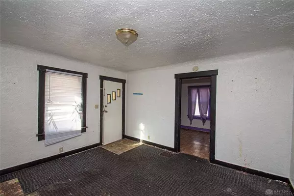 1048 Walton Avenue, Dayton, OH 45402